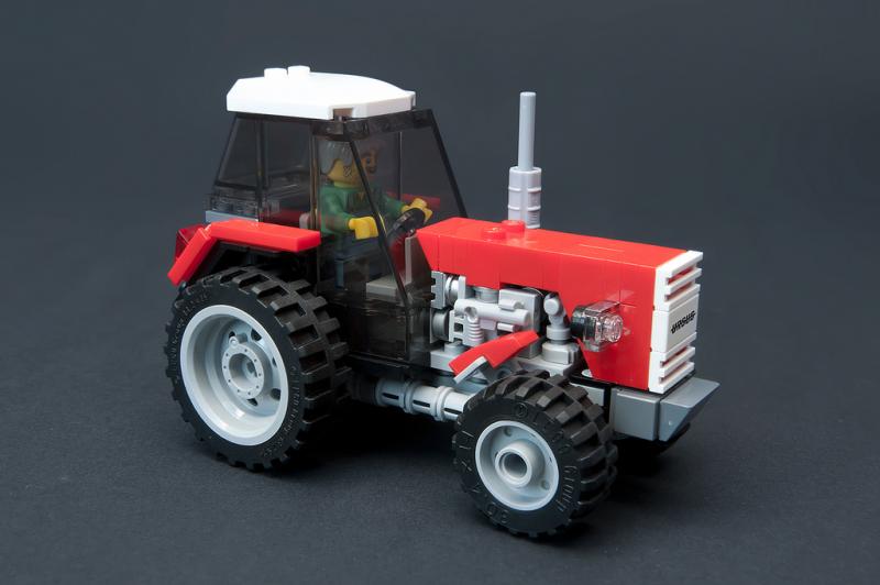 Tractor.jpg